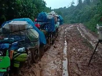 Musim Hujan, Jalan ke Wilayah Terisolir Makin Parah