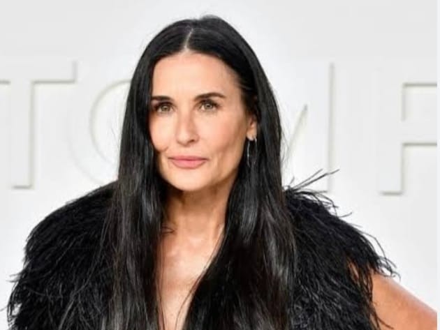 Demi Moore Dinobatkan Sebagai Wanita Tercantik 2025, Ini 9 Transformasi Gaya Rambut Paling Ikoniknya