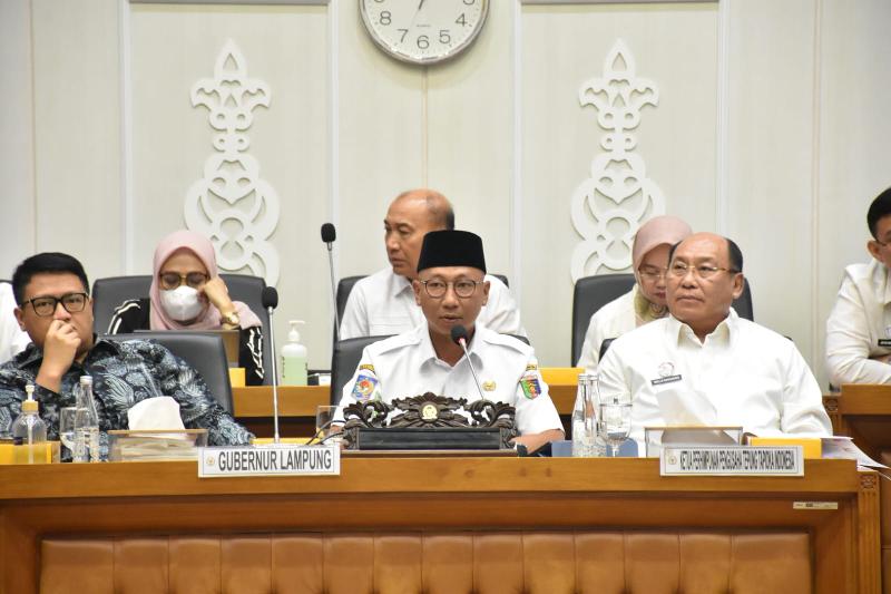 Gubernur Mirza Perjuangkan Petani dan Pengusaha Singkong ke DPR RI