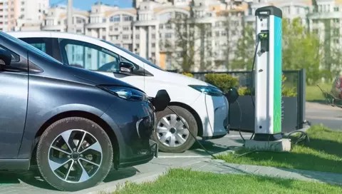 Syarat Pembuatan STNK dan BPKB Mobil Listrik di Indonesia