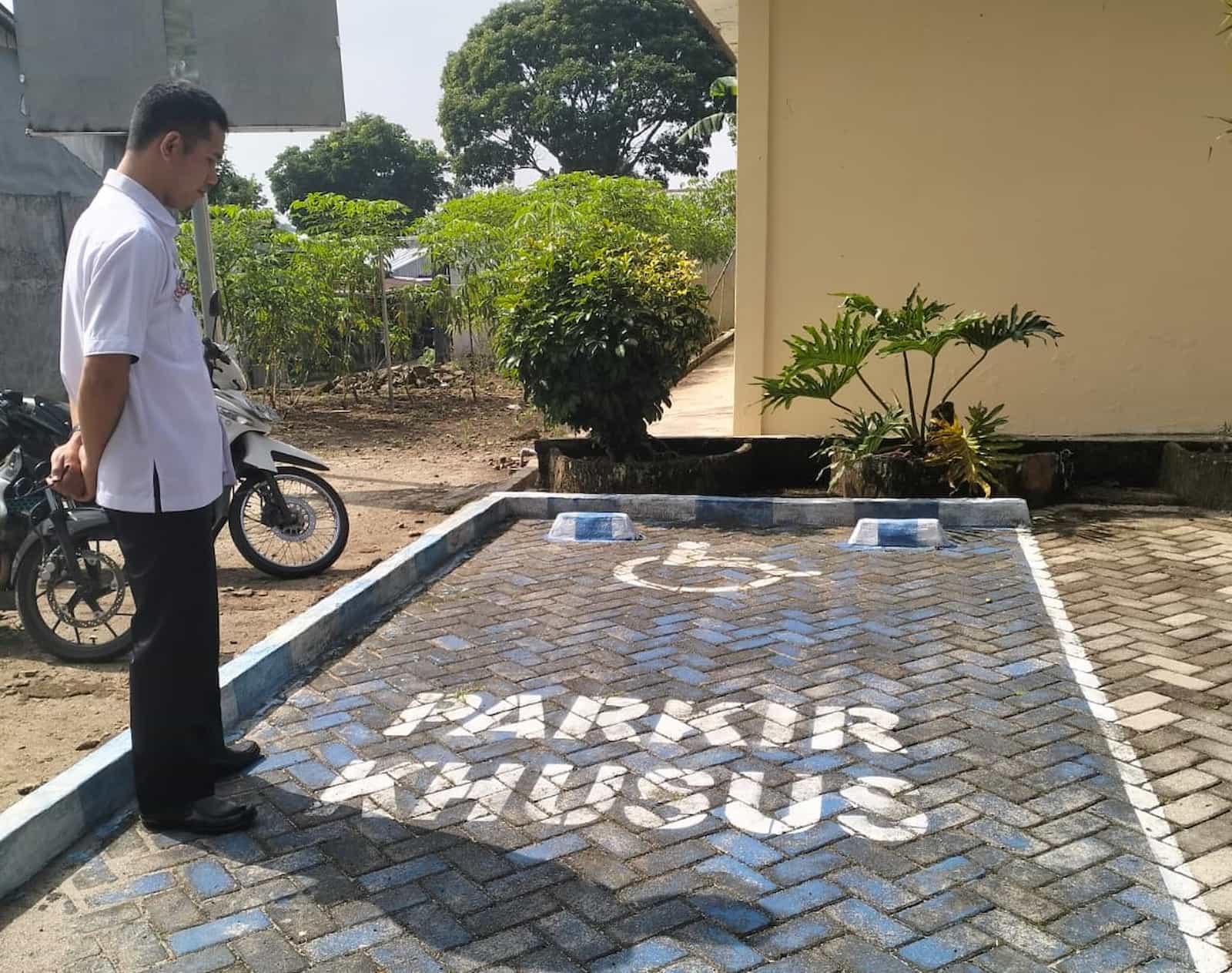 DPMPTSP Lampung Barat Siapkan Parkir Khusus untuk Penyandang Disabilitas