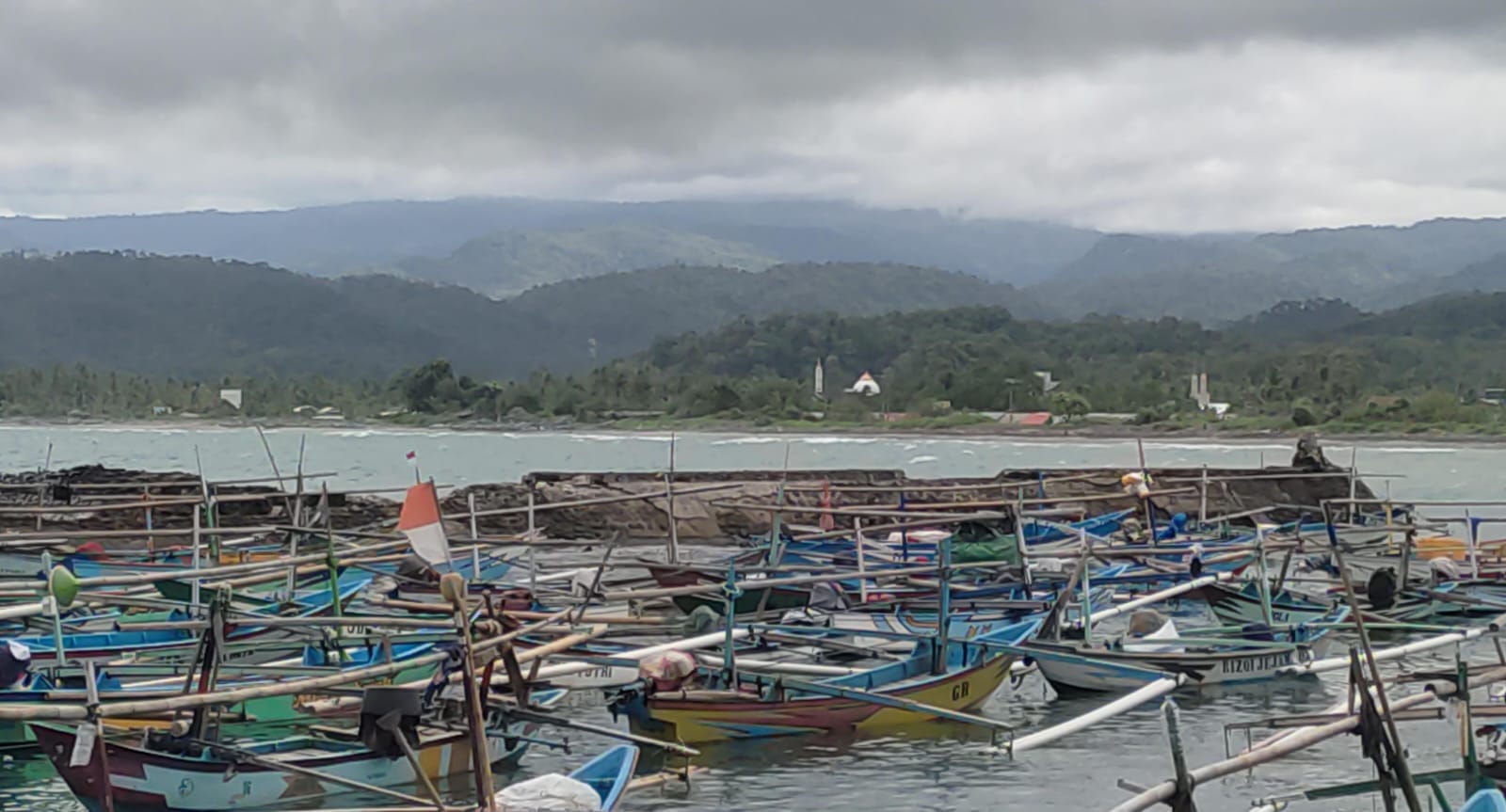 Produksi Perikanan Tangkap Pesisir Barat Tembus 2.030 Ton 