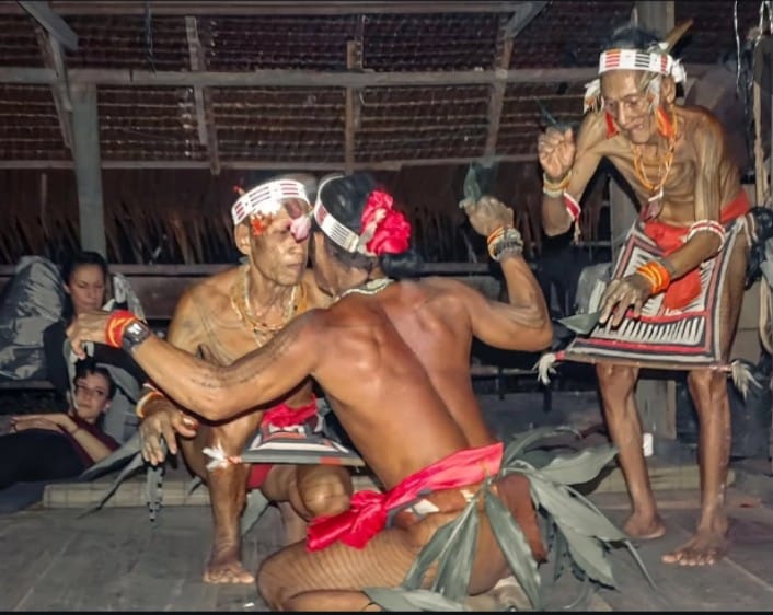 Tari Turuk Langgai: Kearifan Alam dan Spiritualitas Suku Mentawai