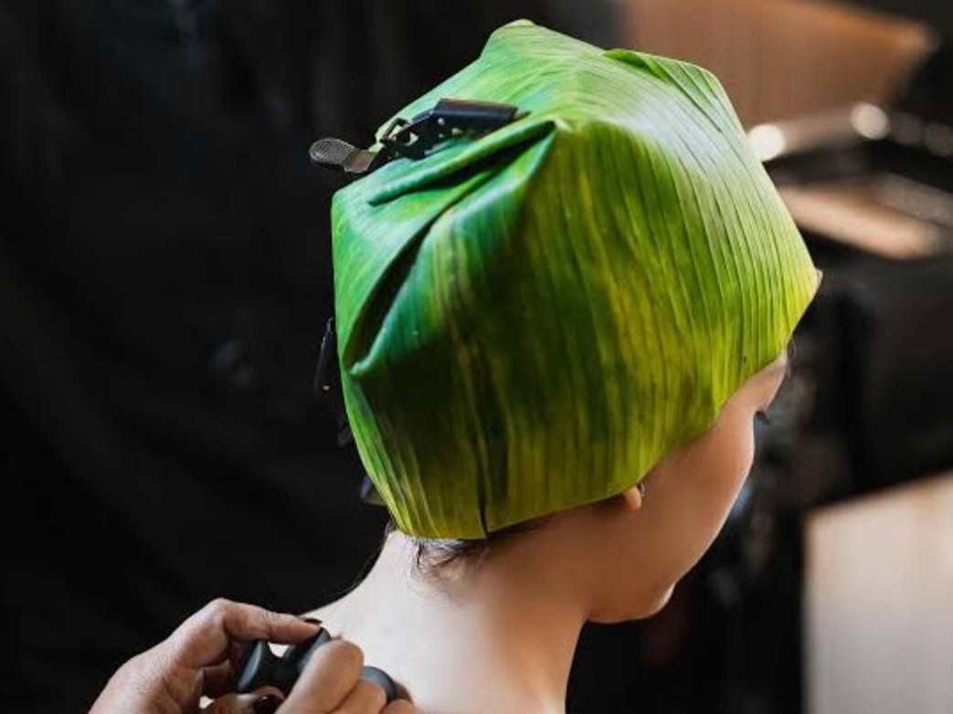 Perawatan Rambut dengan Daun Pisang, Hadir Eksklusif di Salon Tebet