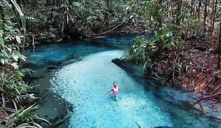 Permata Biru di Tengah Hutan Raja Ampat
