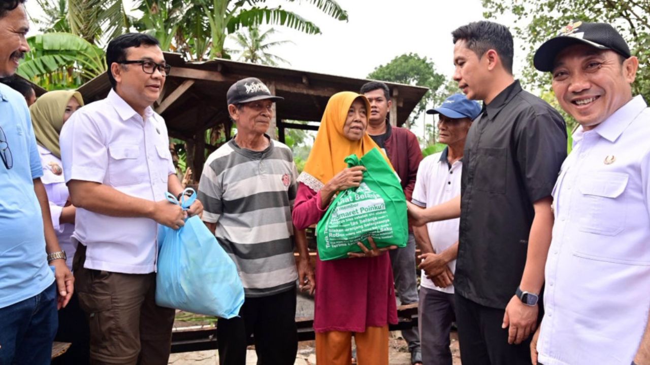 Respons Cepat Bupati Lampung Selatan Tangani Dampak Puting Beliung Candipuro