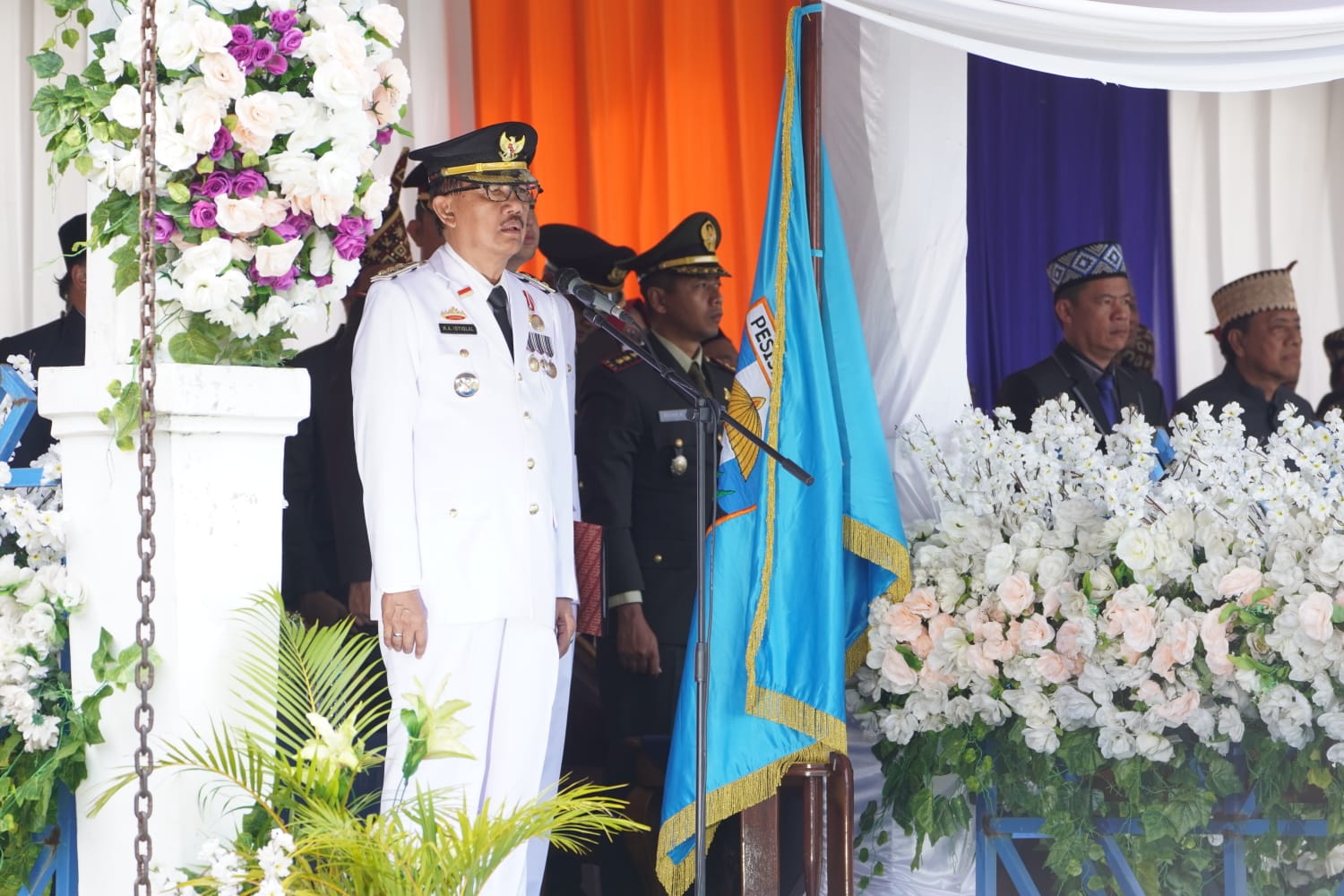 Gelar Upacara Paripurna Peringatan HUT Kabupaten Pesbar ke 10