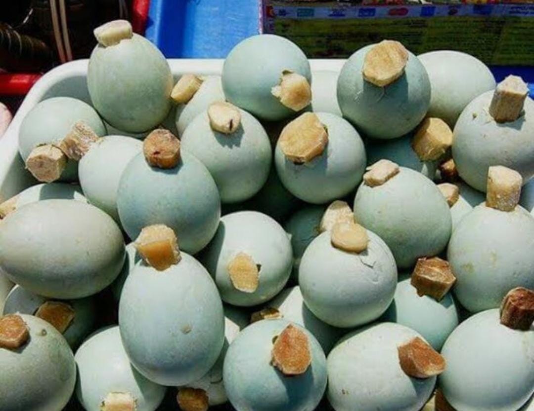 Telok Ukan: Hidangan Telur Khas Palembang dengan Kuah Santan Gurih dan Rempah Tradisional