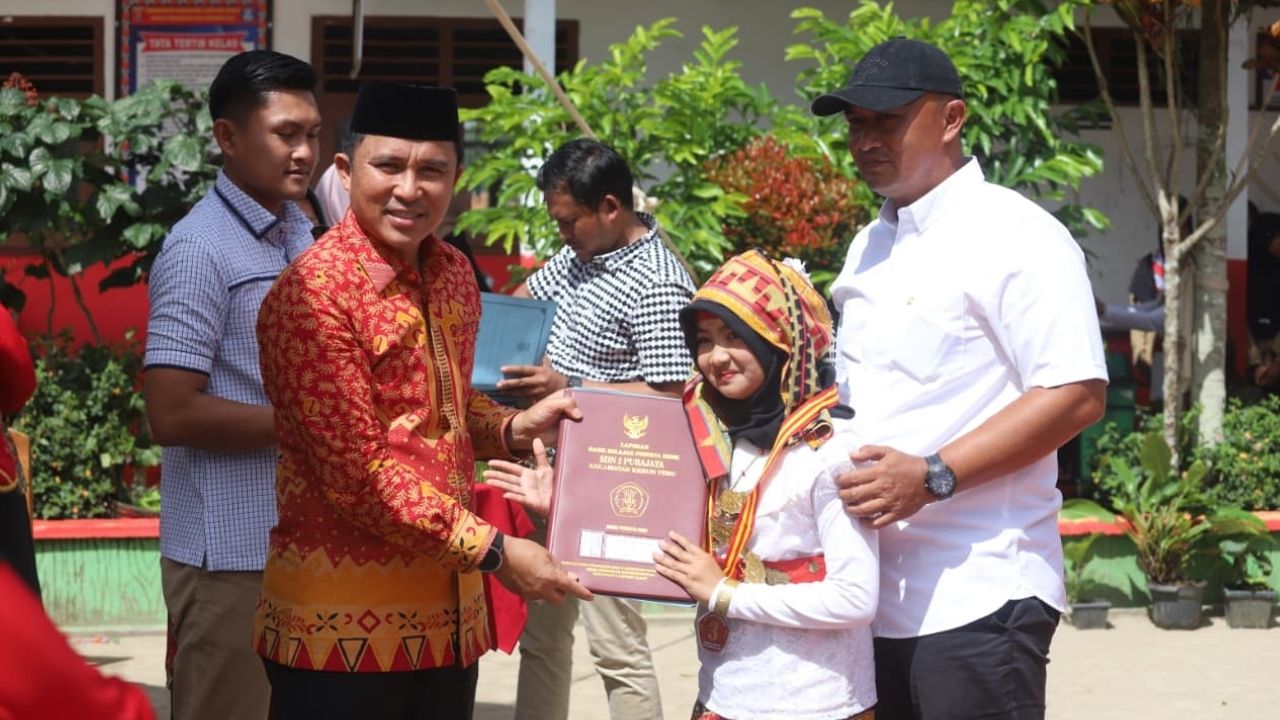 Gerakan Ayah Mengambil Rapor Meriahkan SDN 2 Purajaya, Dorong Peran Ayah dalam Pendidikan Anak