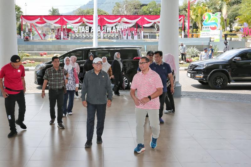 Pj Gubernur Samsudin kunker ke Kota Batu Jawa Timur Pelajari Pengelolaan Wisata