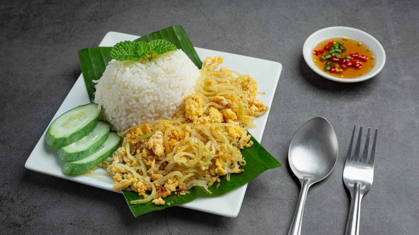 5 Warung Nasi Telur Favorit di Malang yang Buka hingga Tengah Malam