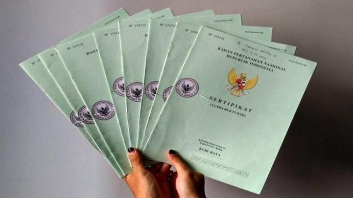 BPN Way Kanan Serahkan 134 Sertifikat Program PTSL di Kampung Way Tuba