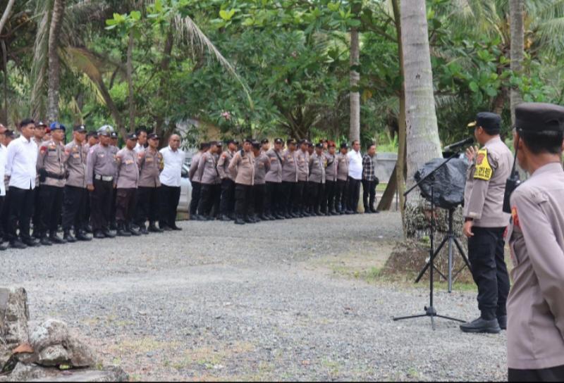 Polres Lamsel Lakukan Pengamanan Rapat Pleno KPUD Pilkada Serentak 