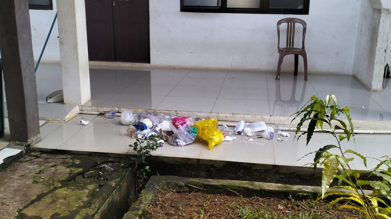 Petugas Kebersihan RSD Ryacudu Kotabumi Mogok Kerja Akibat Gaji Tunggakan 5 Bulan