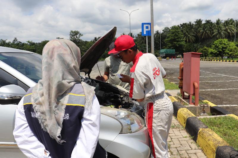 Operasi Simpatik Tol Bakter, Pemudik Dapat Servis Gratis dan Edukasi Keselamatan di Rest Area KM 49A