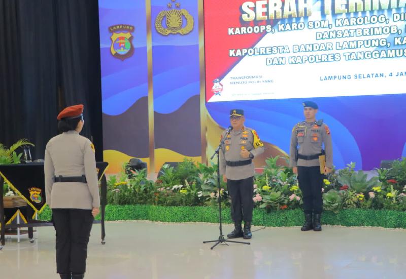 Irjen Pol Helmy Santika Pimpin Sertijab 10 Pejabat Utama Polda Lampung, Berikut Rinciannya 
