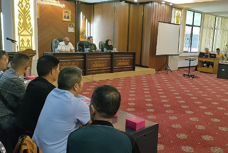 Buruh PT San Xiong Steel Demo di Kantor Gubernur Lampung, Tuntut Gaji dan Kepastian Status