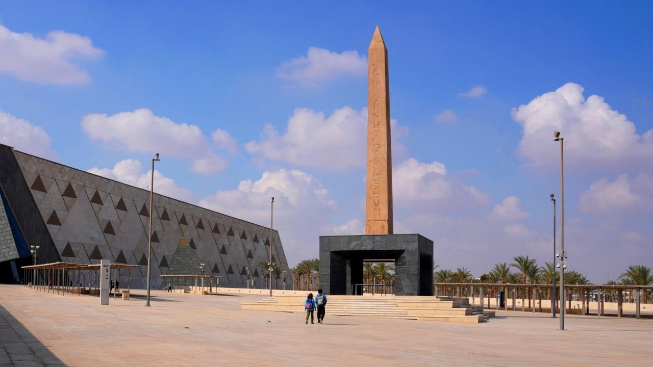 Tugu Obelisk: Lambang Keagungan dan Spiritualitas Mesir Kuno