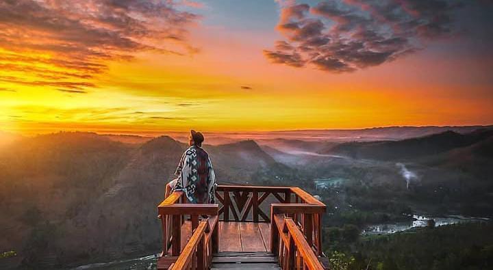 Bukit Panguk Kediwung, Destinasi Negeri di Atas Awan