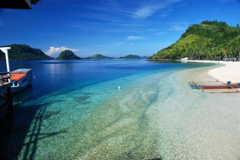 Keindahan Pulau Kelapa dan Teluk Kiluan di Kabupaten Tanggamus 