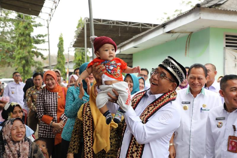 Pj Gubernur Lampung Samsudin Tinjau Penanggulangan Stunting di Tulang Bawang 