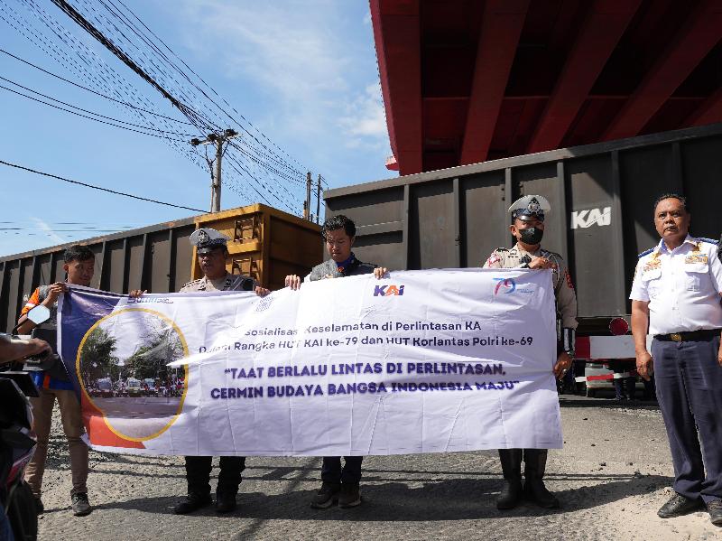 KAI dan Korlantas Polri Gelorakan Budaya Taat Berlalu Lintas di Perlintasan, Cermin Bangsa Indonesia Maju