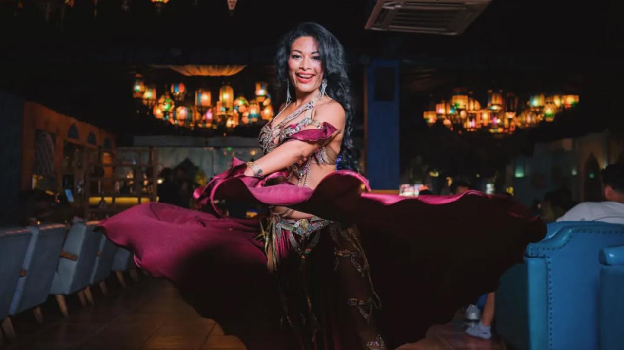 Tari Perut Timur Tengah: Dari Ritualitas Sakral hingga Pertunjukan Modern