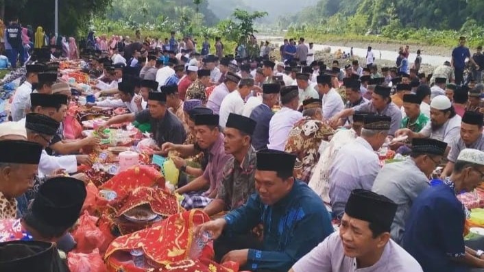 Ngejalang: Tradisi Silaturahmi dan Doa Leluhur Masyarakat Lampung Pesisir