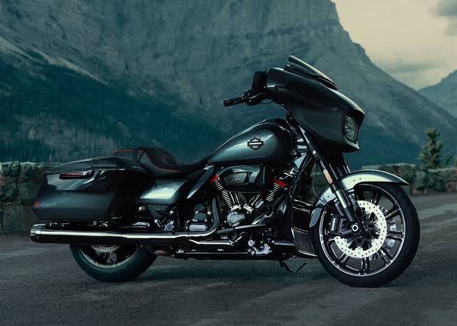 Harley-Davidson CVO Street Glide 2025: Touring Premium dengan Teknologi Modern