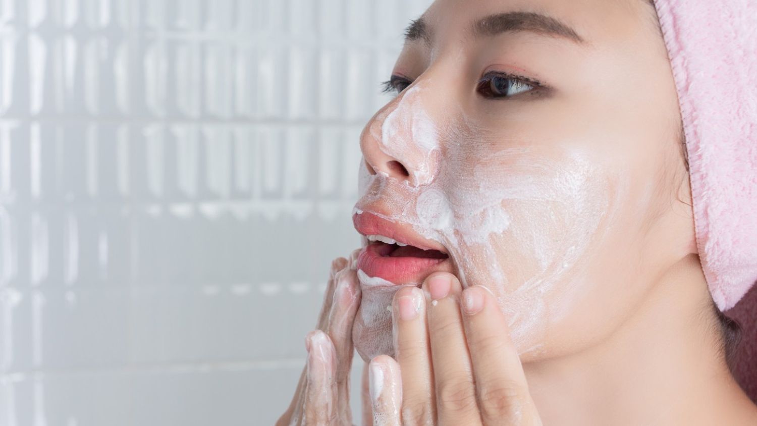 20 Manfaat Sabun Muka untuk Kulit Berjerawat dan Sensitif, Rahasia Kulit Sehat