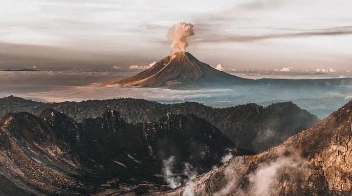 Gunung Sibayak, Wisata Alam Berastagi yang Menjadi Primadona di Tanah Karo