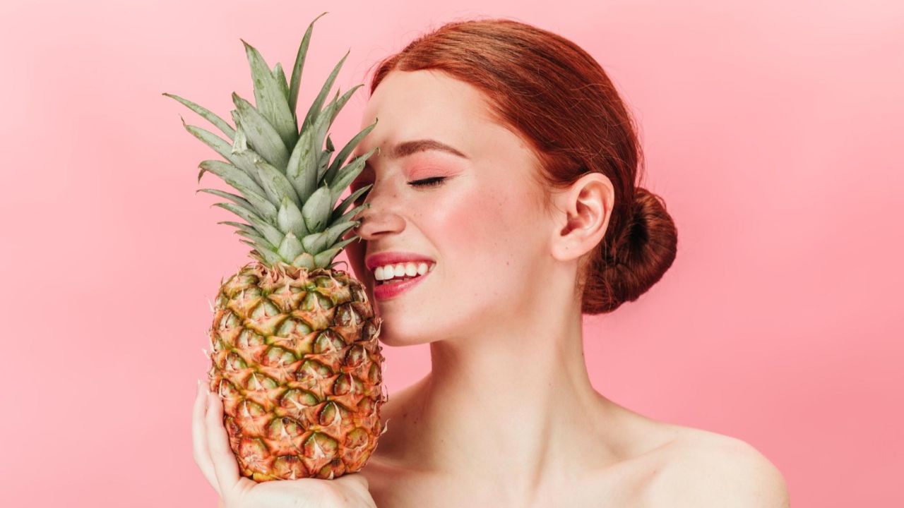 Nanas: Buah Tropis yang Kaya Manfaat untuk Kulit Cerah dan Sehat
