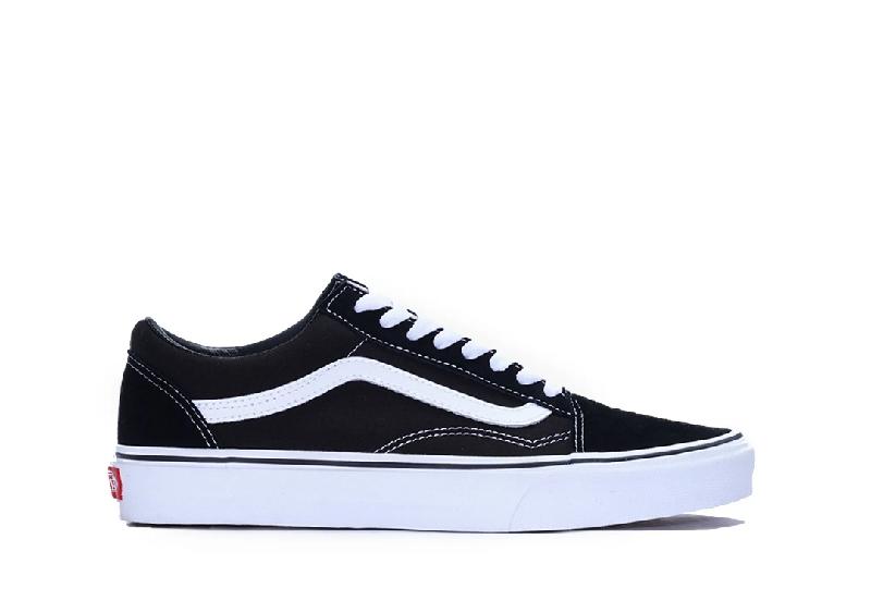 Diskon Besar Akhir Tahun 2025, Ini Daftar Harga Sepatu Vans Original