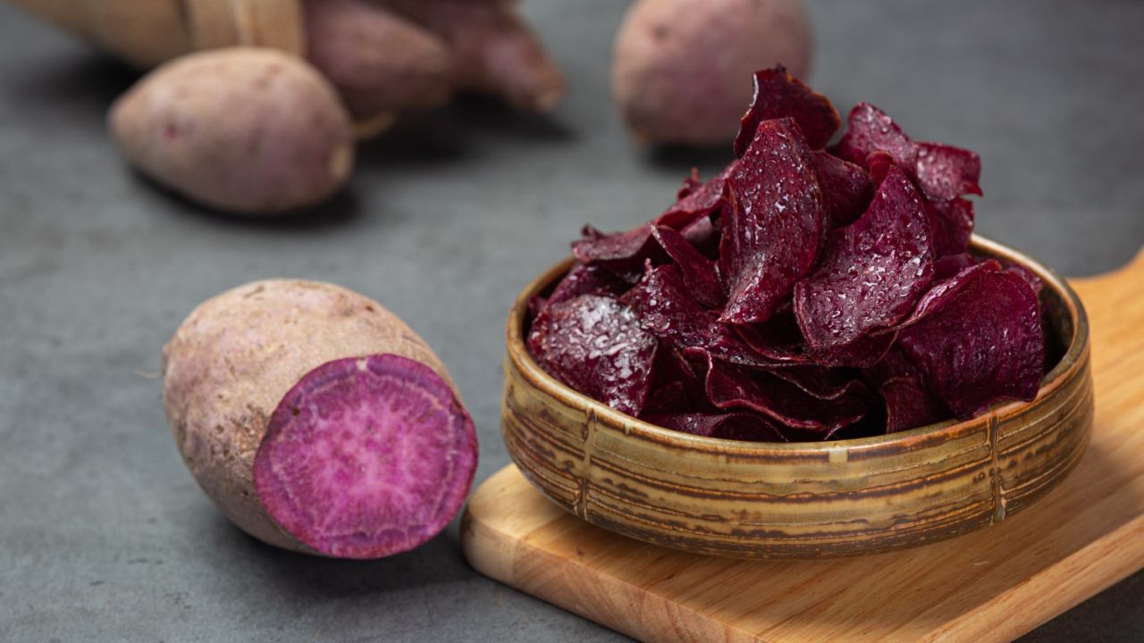 Cara Membuat Keripik Ubi Ungu yang Renyah dan Gurih