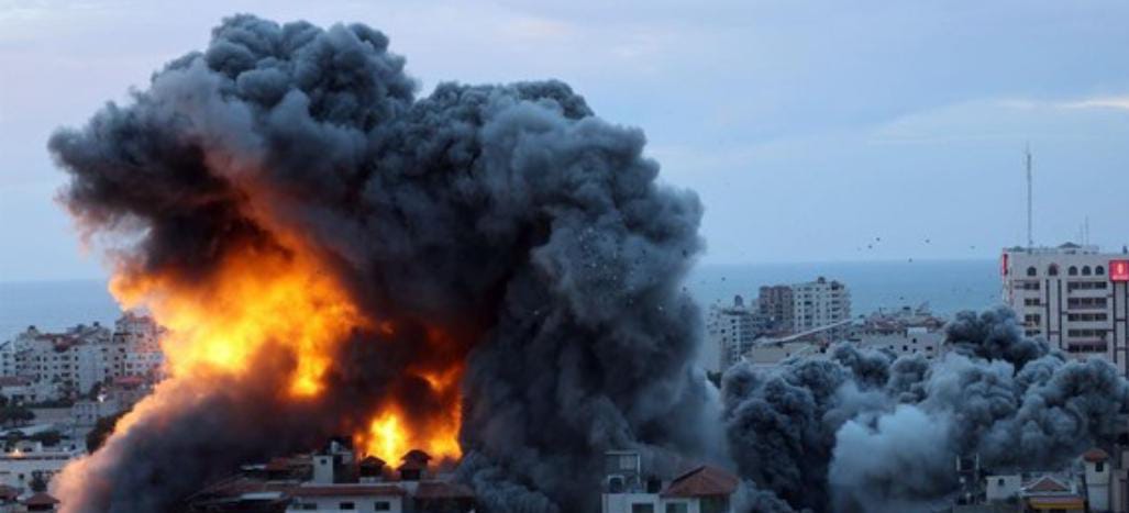 Roket Pasukan Hamas Bombardir Tel Aviv, Israel 