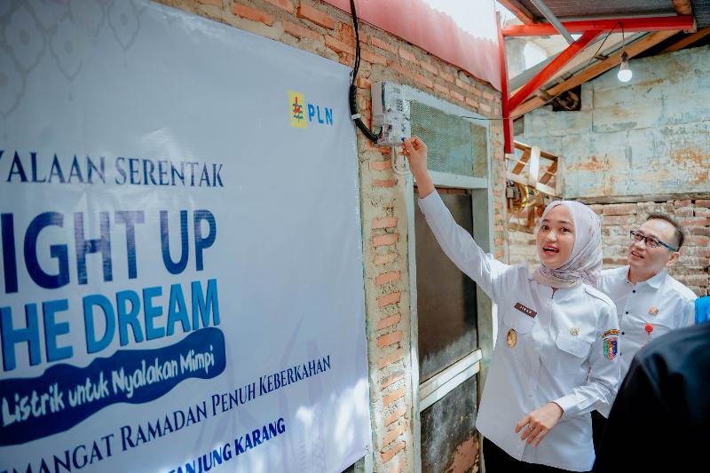 Wagub Lampung Apresiasi Program Light Up The Dream PLN untuk Keluarga Prasejahtera