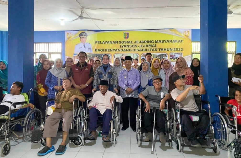 Berikan Bantuan Untuk Penyandang Disabilitas, Dinsos Provinsi Lampung Gelar Kegiatan UPSK di Pesisir Barat