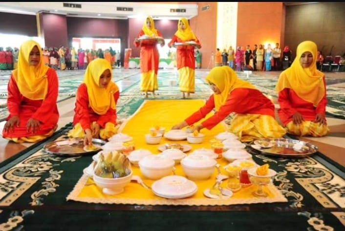 Tradisi Saprahan Melayu Pontianak