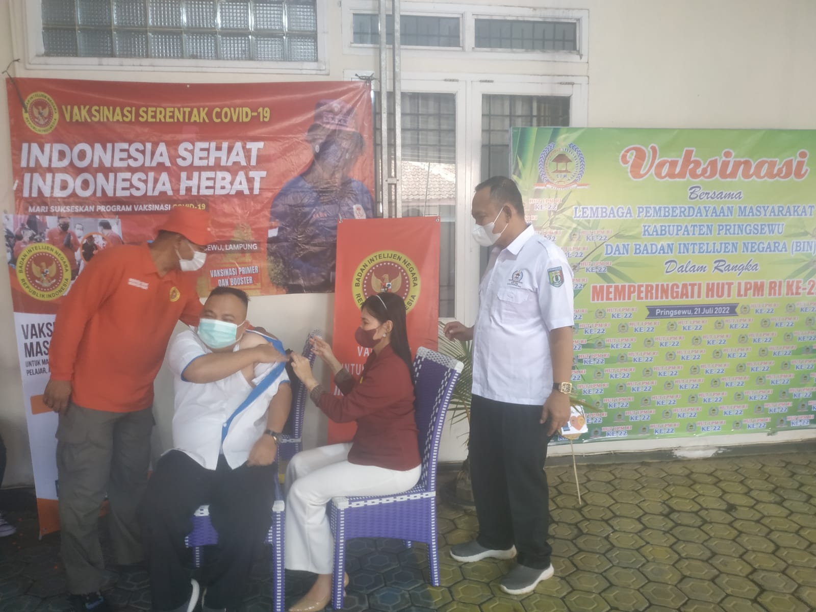 Gandeng BINDA Lampung, Ketua LPM Pringsewu Gelar Vaksinasi Massal