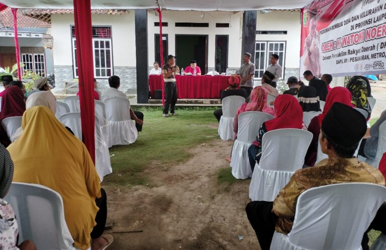 Anggota DPRD Provinsi Lampung Watoni Noerdin Gelar Sosperda Di Pekon Tambah Rejo