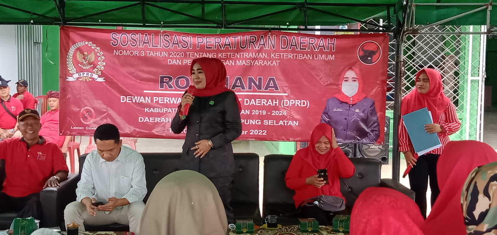 Ketua Komisi III DPRD Lamsel Sosialisasikan Perda No.3/2020 di Desa Sinar Rejeki 
