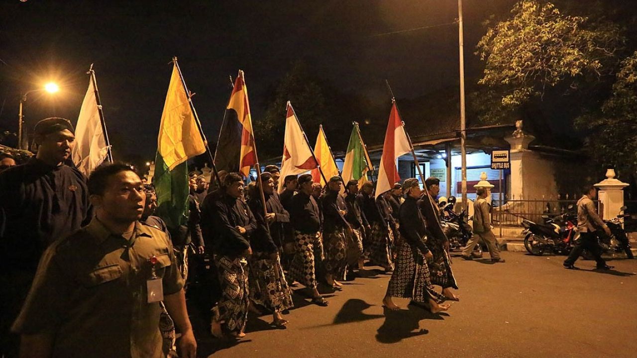 Mubeng Beteng Yogyakarta, Tradisi Satu Suro Penuh Makna