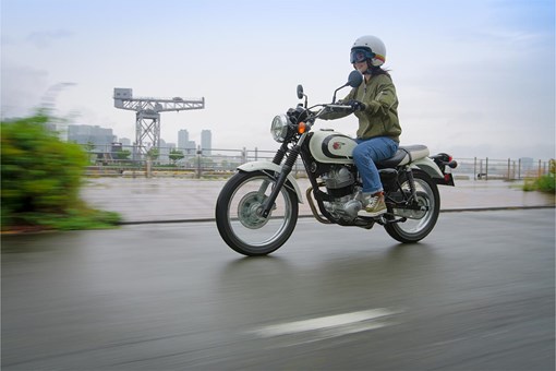 Kawasaki W230: Motor Retro Klasik dengan Teknologi Kekinian