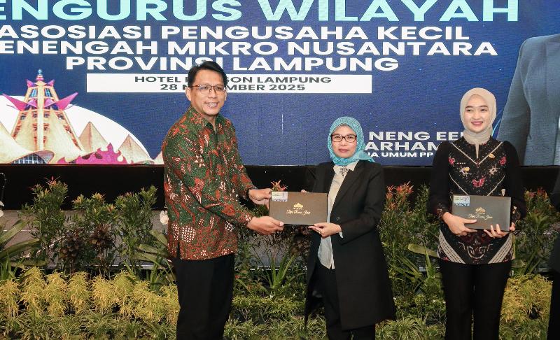 Wagub Jihan Hadiri Diseminasi Strategi Digital dan Pelantikan Pengurus Apimsa Lampung