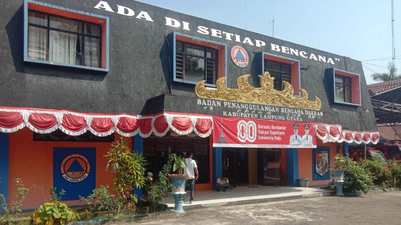 Nah Lho! Unit Tipikor Geledah Kantor BPBD Lampung Utara
