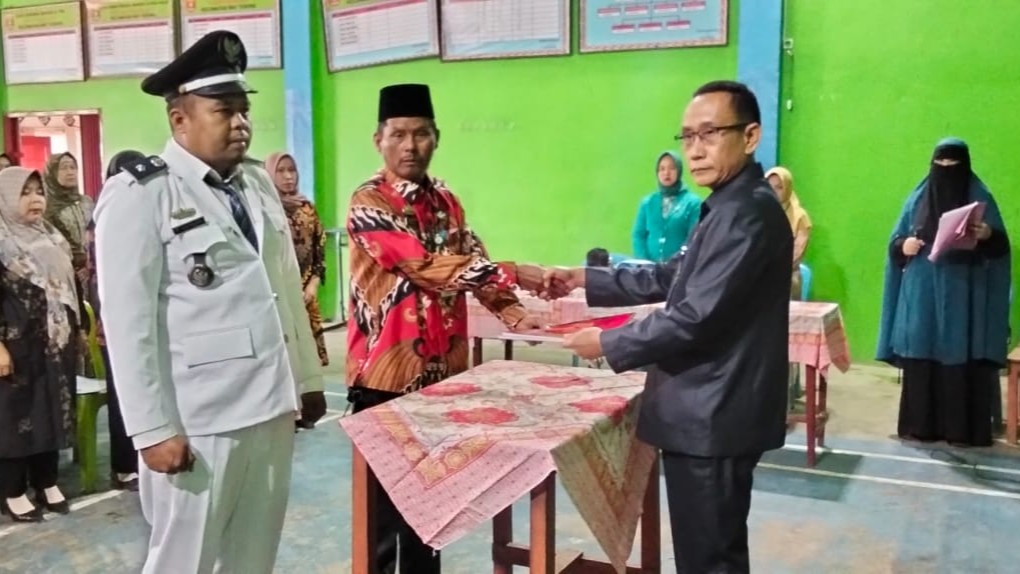 Sertijab Pekon Sukananti, Camat Way Tenong Tekankan Sinergi dan Tata Kelola