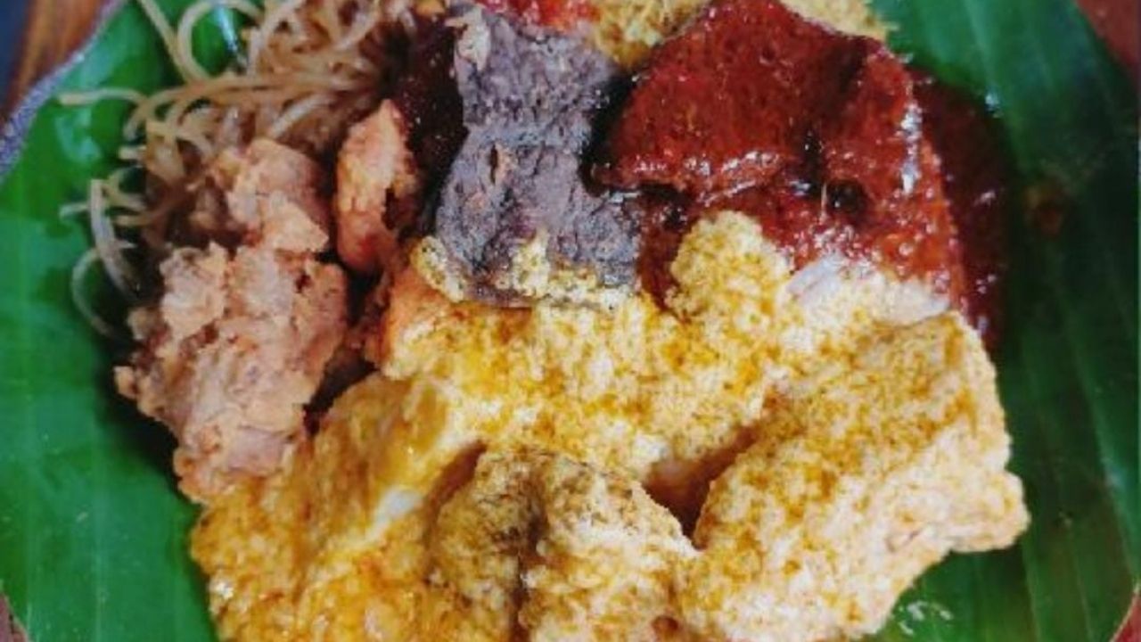 Nasi Campur: Hidangan Nusantara dengan Ragam Lauk dan Cita Rasa