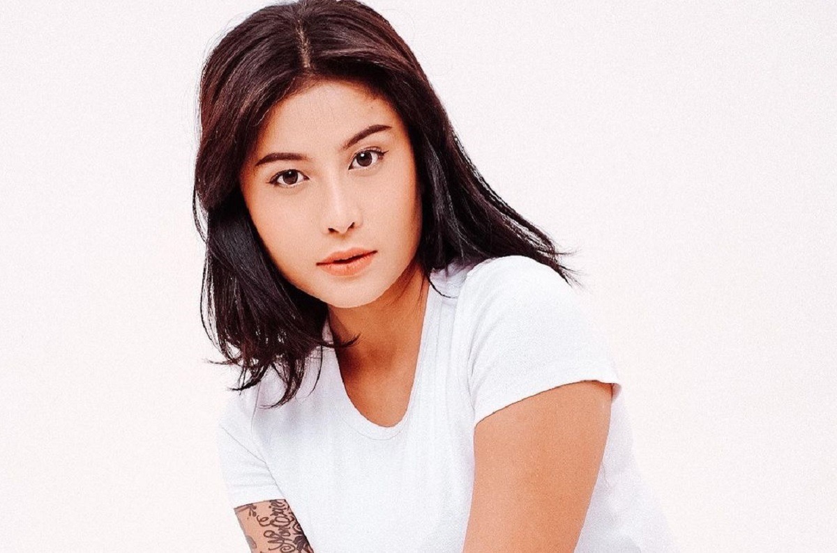 9 Artis Indonesia yang Memilih Tinggal di Luar Negeri, dari Awkarin hingga Enzy Storia