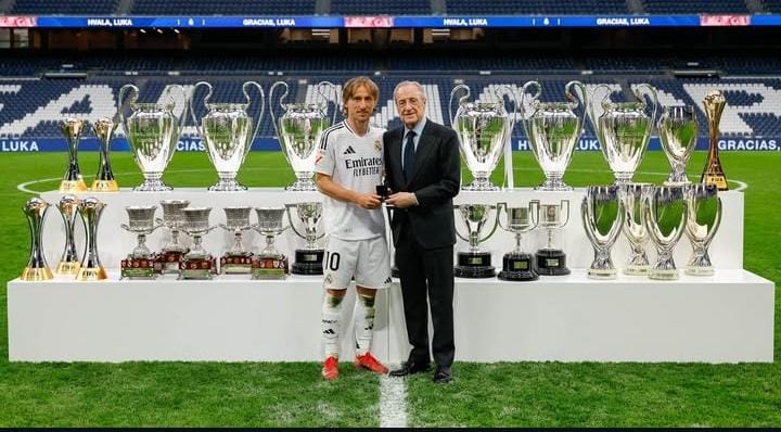 Perpisahan Ancelotti dan Modric di Bernabéu, Real Madrid Bungkam Sociedad 2-0