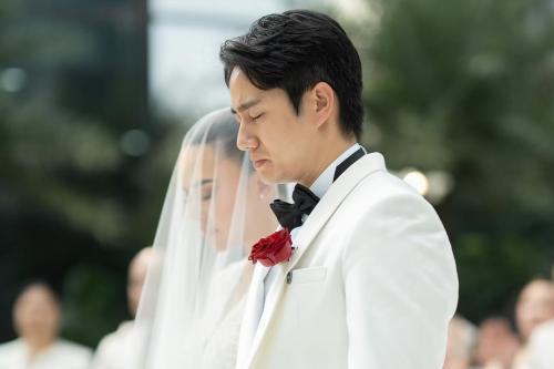 Bantah Nikah Mendadak, Amanda Manopo: Kami Hanya Ingin Private